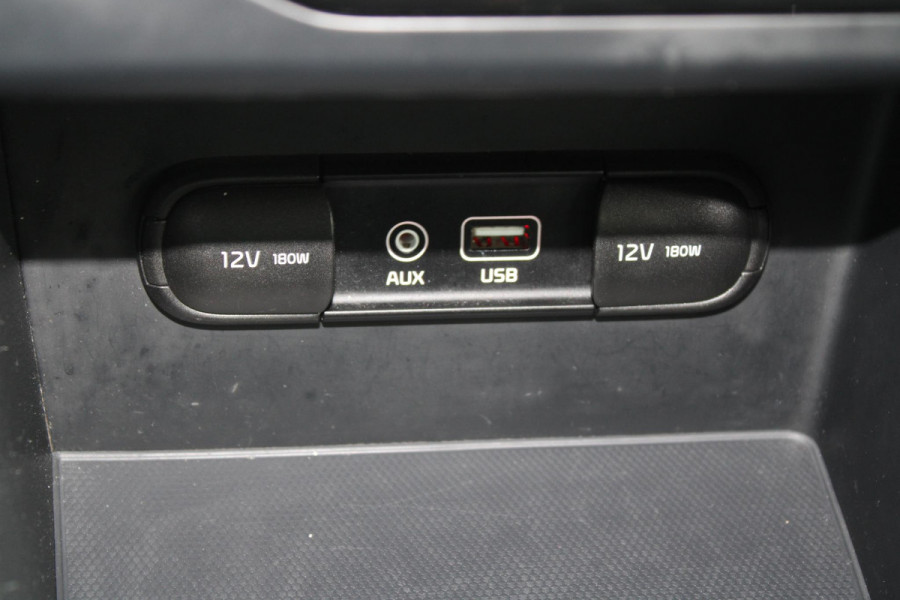 Kia Niro 1.6 GDi Hybrid DynamicLine | Trekhaak | Climate Control | Cruise Control | Leder/Stof | Camera