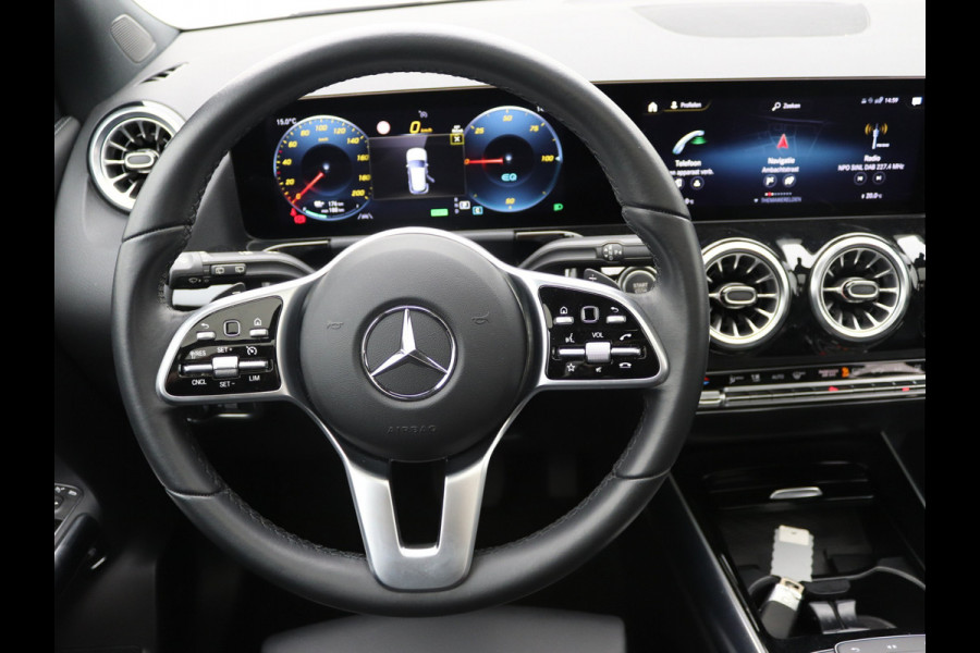 Mercedes-Benz EQA 250 Pano, Keyless GO, Camera, Sfeerverlichting, Dodehoekassistent
