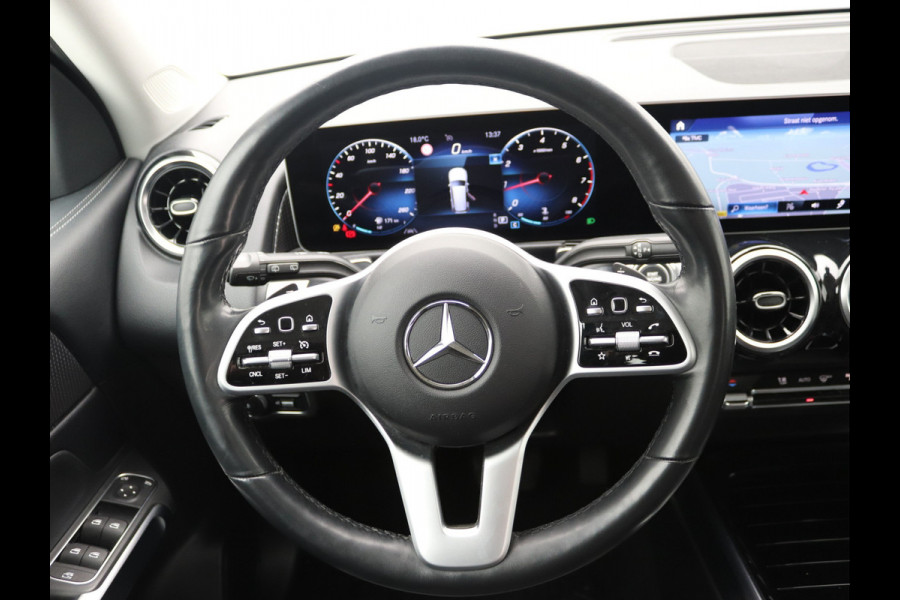 Mercedes-Benz Glb 200 Progressive Camera, Stoel en stuurverwarming, Carplay, Widescreen