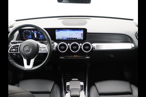 Mercedes-Benz Glb 200 Progressive Camera, Stoel en stuurverwarming, Carplay, Widescreen