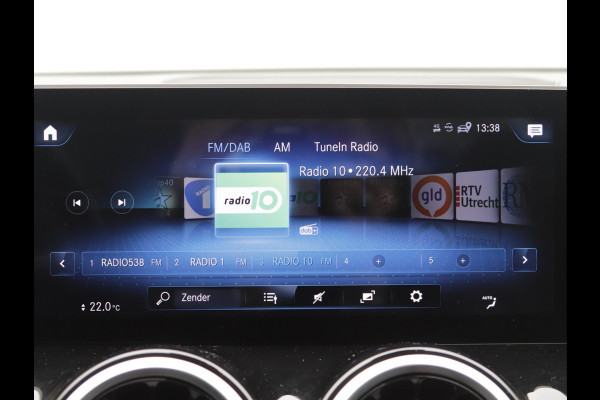 Mercedes-Benz Glb 200 Progressive Camera, Stoel en stuurverwarming, Carplay, Widescreen