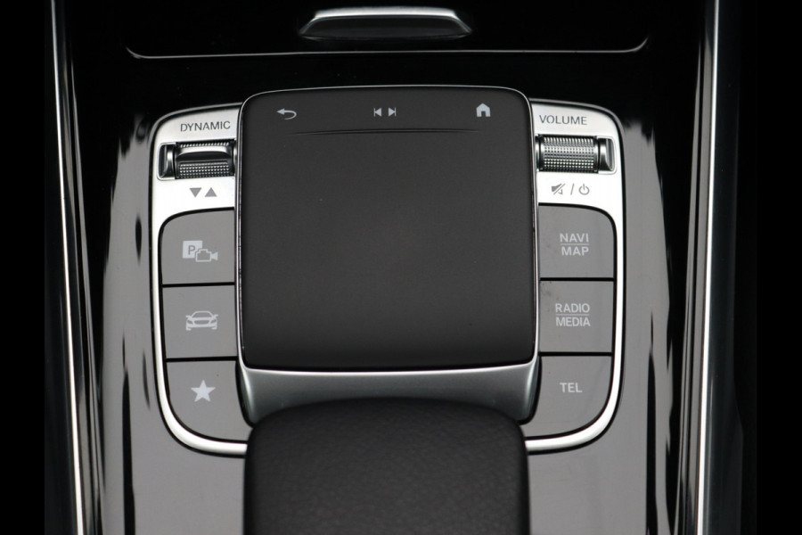 Mercedes-Benz Glb 200 Progressive Camera, Stoel en stuurverwarming, Carplay, Widescreen