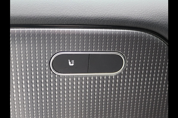 Mercedes-Benz Glb 200 Progressive Camera, Stoel en stuurverwarming, Carplay, Widescreen