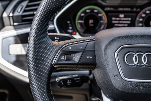 Audi Q3 45 TFSI e 245 PK S edition | 360 Camera | ACC | S-Line | Magnetic Ride | Matrix verlichting | CarPlay | Navigatie | Trekhaak | Inc 21% BTW | Black Style | Stuur- en stoelverwarming | Nieuwe APK | Garantie | Dealer onderhouden