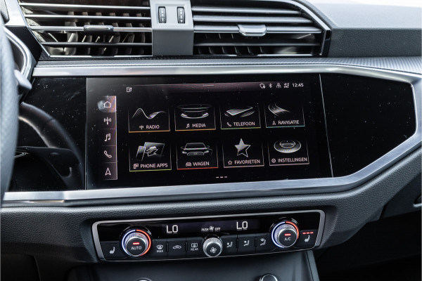 Audi Q3 45 TFSI e 245 PK S edition | 360 Camera | ACC | S-Line | Magnetic Ride | Matrix verlichting | CarPlay | Navigatie | Trekhaak | Inc 21% BTW | Black Style | Stuur- en stoelverwarming | Nieuwe APK | Garantie | Dealer onderhouden