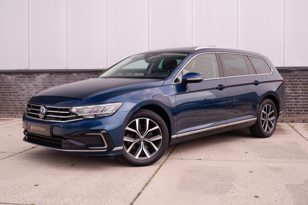 Volkswagen Passat Variant 1.4 TSI PHEV GTE Business | Pano | Elek. Trekhaak | Camera | Carplay | Navi | LED