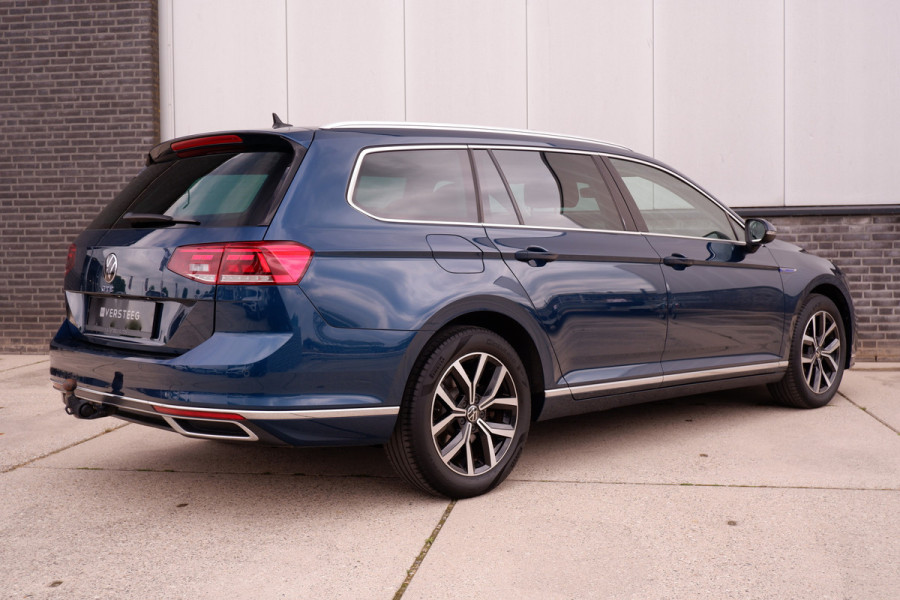 Volkswagen Passat Variant 1.4 TSI PHEV GTE Business | Pano | Elek. Trekhaak | Camera | Carplay | Navi | LED
