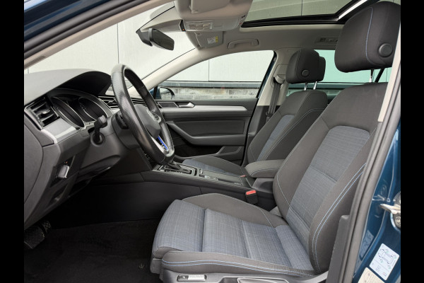 Volkswagen Passat Variant 1.4 TSI PHEV GTE Business | Pano | Elek. Trekhaak | Camera | Carplay | Navi | LED