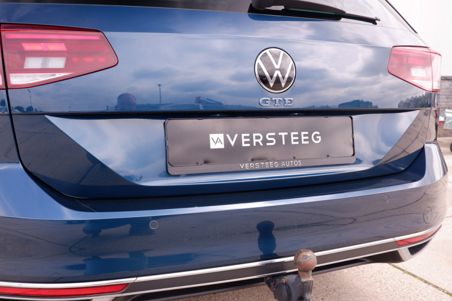 Volkswagen Passat Variant 1.4 TSI PHEV GTE Business | Pano | Elek. Trekhaak | Camera | Carplay | Navi | LED