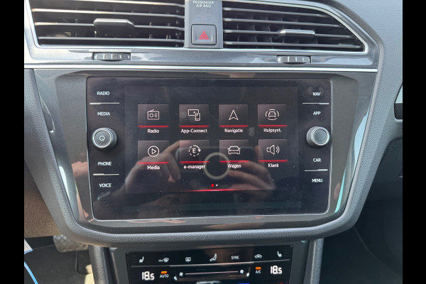 Volkswagen Tiguan 1.5 TSI Hybrid 245PK,Elegance ,Automaat,trekhaak,Nav,Carplay,Camera,Stoelverwarming,Cruisecontrol,