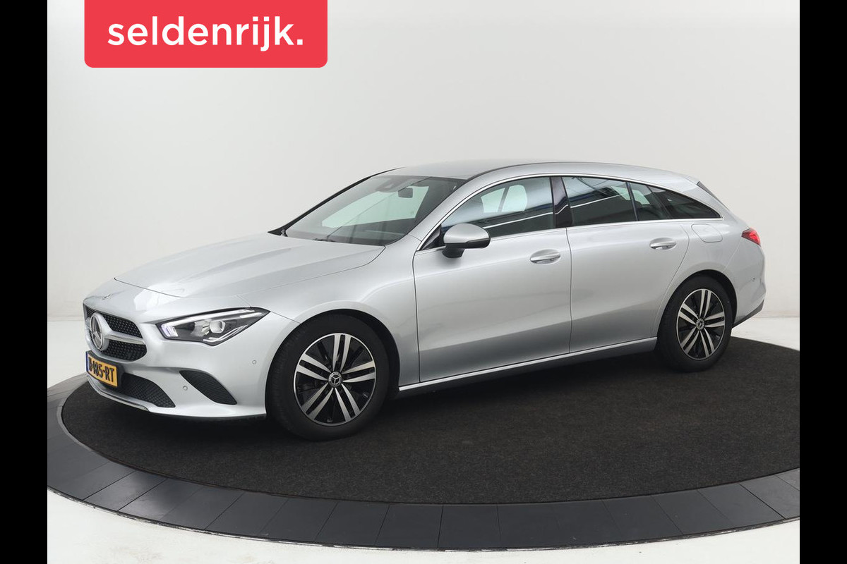 Mercedes-Benz CLA-Klasse Shooting Brake 180 Business Solution | Stoelverwarming | Carplay | Camera | Half leder | Widescreen | Dodehoek detectie | Navigatie | Park Assist | Cruise control