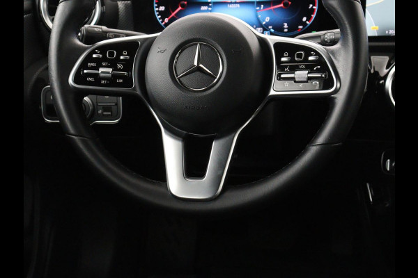 Mercedes-Benz CLA-Klasse Shooting Brake 180 Business Solution | Stoelverwarming | Carplay | Camera | Half leder | Widescreen | Dodehoek detectie | Navigatie | Park Assist | Cruise control