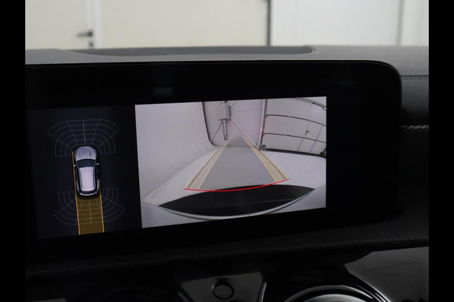 Mercedes-Benz CLA-Klasse Shooting Brake 180 Business Solution | Stoelverwarming | Carplay | Camera | Half leder | Widescreen | Dodehoek detectie | Navigatie | Park Assist | Cruise control