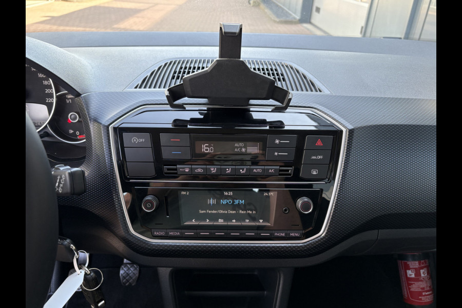 Volkswagen up! 1.0 BMT United 5-drs. CAMERA/CLIMA/MEDIA/CRUISE/PDC/15INCH