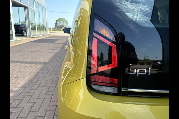 Volkswagen up! 1.0 BMT United 5-drs. CAMERA/CLIMA/MEDIA/CRUISE/PDC/15INCH