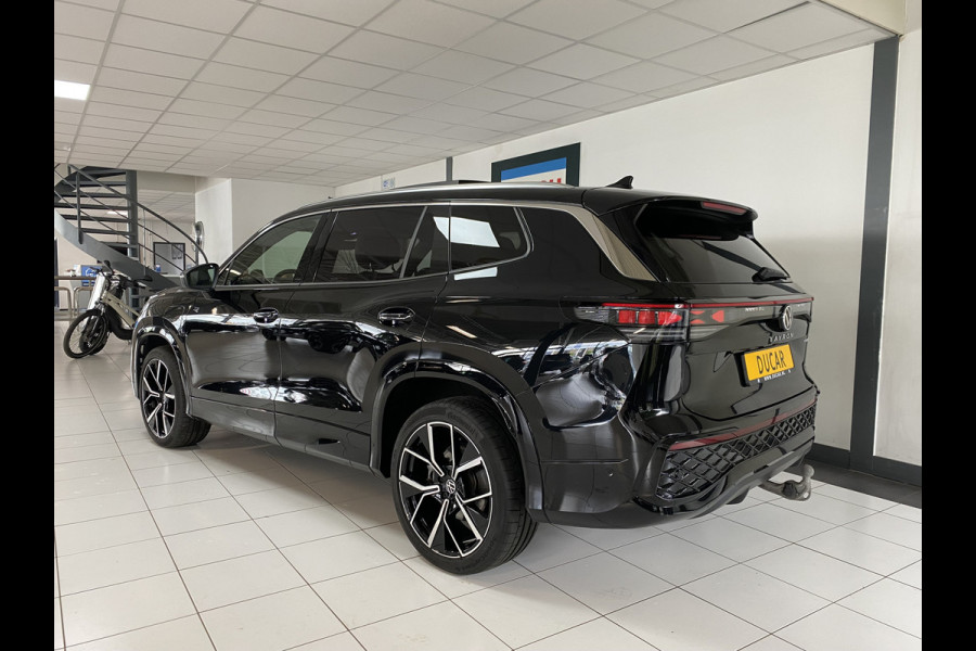 Volkswagen Tayron 1.5 eHybrid R-Line Edition 272 PK Panoramadak / Trekhaak / matrix led / Carplay / Stoelverwarming/ventilatie Head-up Display