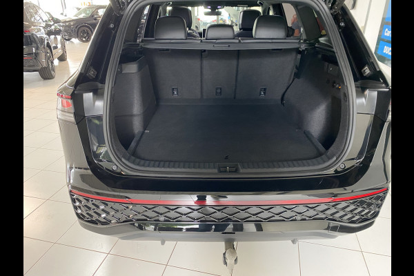 Volkswagen Tayron 1.5 eHybrid R-Line Edition 272 PK Panoramadak / Trekhaak / matrix led / Carplay / Stoelverwarming/ventilatie Head-up Display