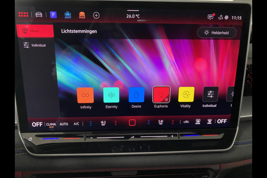 Volkswagen Tayron 1.5 eHybrid R-Line Edition 272 PK Panoramadak / Trekhaak / matrix led / Carplay / Stoelverwarming/ventilatie Head-up Display