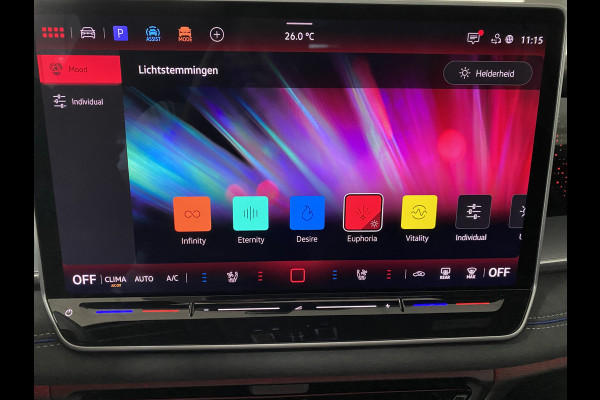 Volkswagen Tayron 1.5 eHybrid R-Line Edition 272 PK Panoramadak / Trekhaak / matrix led / Carplay / Stoelverwarming/ventilatie Head-up Display