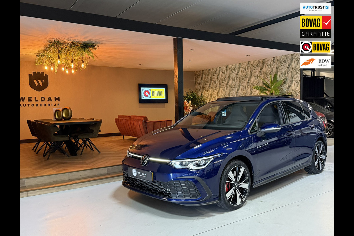 Volkswagen Golf 8 GTE|245pk|SOH 98,56%|Plug-in Hybrid|Pano|IQ.Light|IQ.Drive|Head-up|Elektrische Trekhaak|Rijklaar