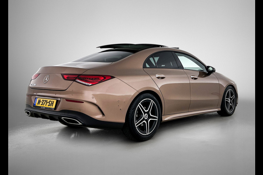 Mercedes-Benz CLA-Klasse 180 Business Solution AMG | Panoramadak | 5 spaaks lichtmetalen | Navigatie | Parking support Inclusief 24 maanden MB Certified garantie voor Europa.