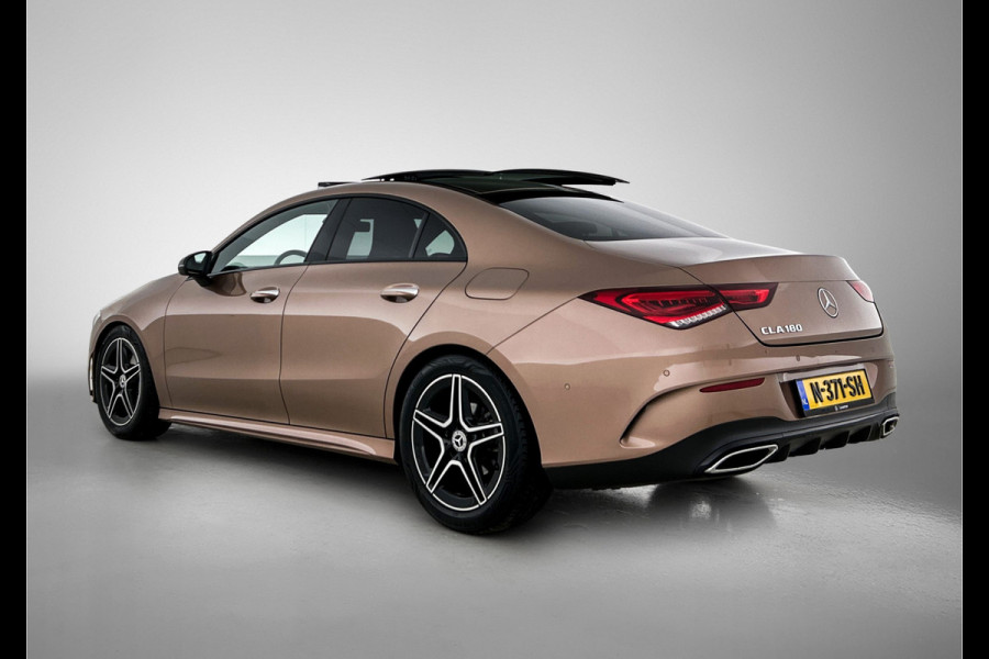 Mercedes-Benz CLA-Klasse 180 Business Solution AMG | Panoramadak | 5 spaaks lichtmetalen | Navigatie | Parking support Inclusief 24 maanden MB Certified garantie voor Europa.