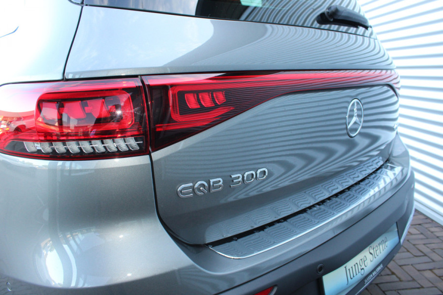 Mercedes-Benz EQB 300 4MATIC Luxury Line 67 kWh PANORAMADAK