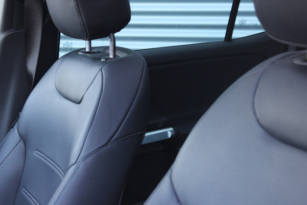 Mercedes-Benz EQB 300 4MATIC Luxury Line 67 kWh PANORAMADAK