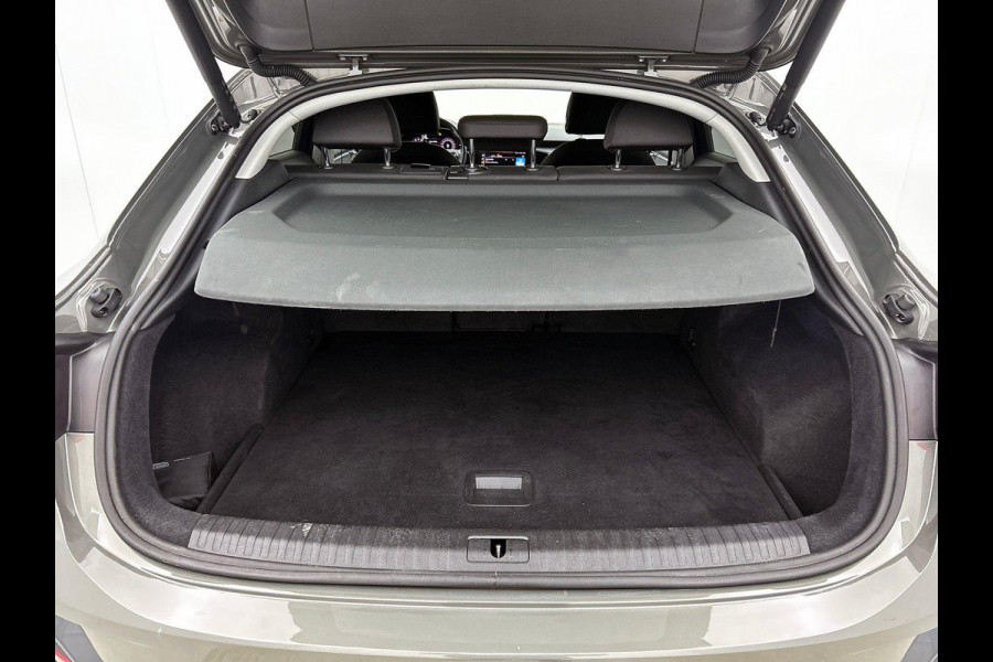 Audi Q3 Sportback 35 TFSI 150PK S Line CAMERA | EL-ACHTERKLEP | KEYLESS