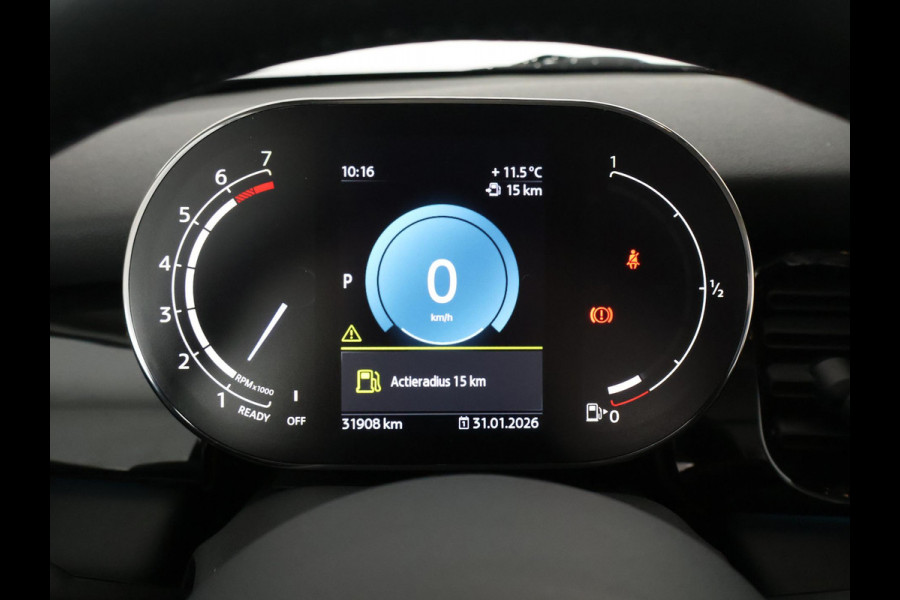 MINI 3-deurs 1.5 Cooper Sports Classic Automaat | Apple Carplay & AndroidAUTO | Parkeersensoren | 1e eigenaar |