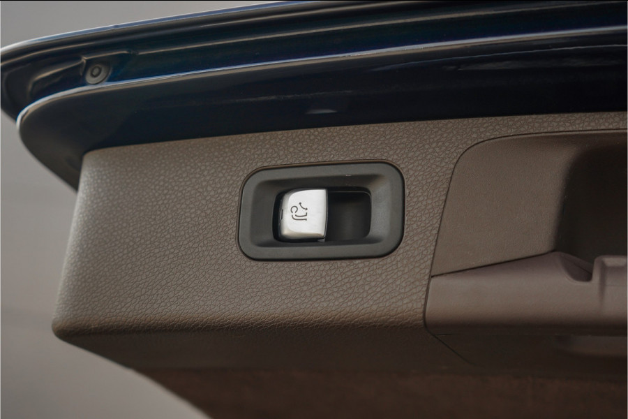 Mercedes-Benz E-Klasse All-Terrain 220 d 4MATIC Premium Plus Pano Luchtvering Trekhaak 360°