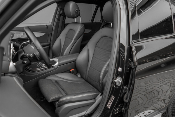 Mercedes-Benz GLC 300e 4MATIC Premium Plus Luchtvering Pano Burmester 360° Elek Trekhaak