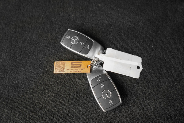 Mercedes-Benz GLC 300e 4MATIC Premium Plus Luchtvering Pano Burmester 360° Elek Trekhaak
