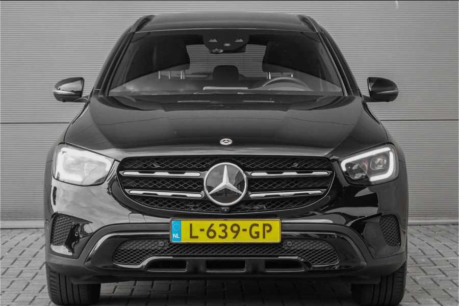 Mercedes-Benz GLC 300e 4MATIC Premium Plus Luchtvering Pano Burmester 360° Elek Trekhaak