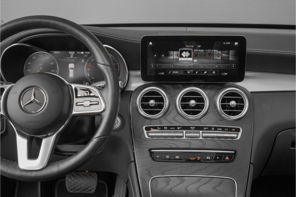 Mercedes-Benz GLC 300e 4MATIC Premium Plus Luchtvering Pano Burmester 360° Elek Trekhaak
