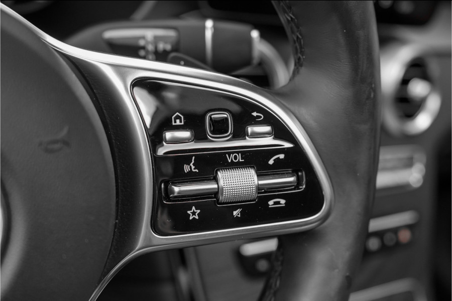 Mercedes-Benz GLC 300e 4MATIC Premium Plus Luchtvering Pano Burmester 360° Elek Trekhaak