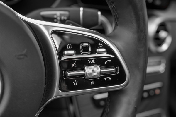 Mercedes-Benz GLC 300e 4MATIC Premium Plus Luchtvering Pano Burmester 360° Elek Trekhaak