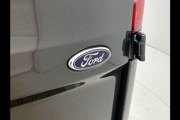 Ford Transit Custom 300 2.0 TDCI L2H1 Limited Dubbele Cabine Automaat Navigatie Airco 2 Schuifdeuren Trekhaak Parkeersensoren Carplay DAB