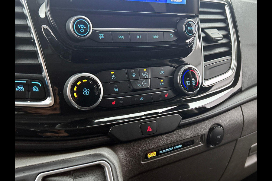 Ford Transit Custom 300 2.0 TDCI L2H1 Limited Dubbele Cabine Automaat Navigatie Airco 2 Schuifdeuren Trekhaak Parkeersensoren Carplay DAB