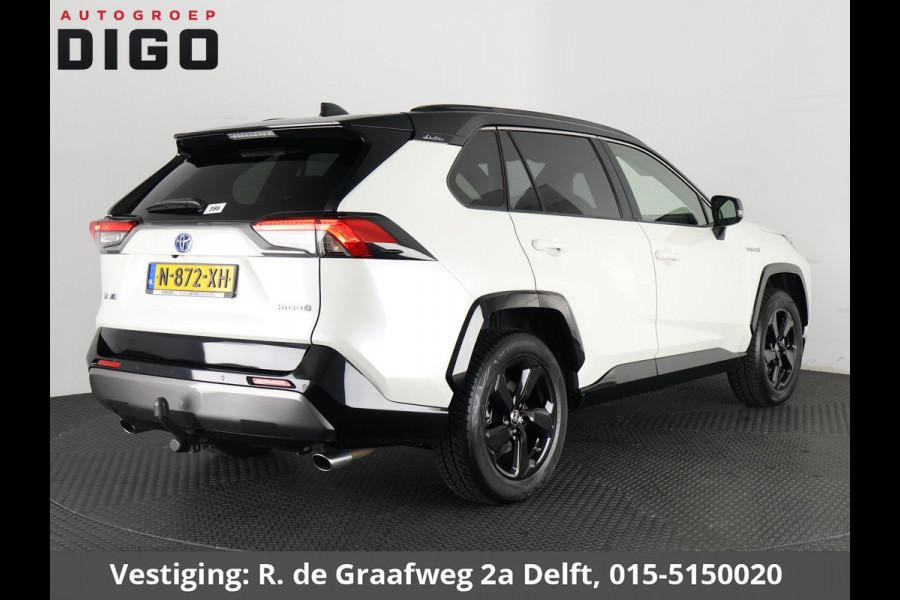 Toyota RAV4 2.5 Hybrid AWD Bi-Tone | 1650 KG trekgewicht | Trekhaak | Parkeersensoren | Apple Carplay & AndroidAUTO | Adapt.Cruise Control |