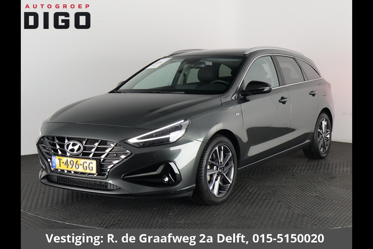 Hyundai i30 Wagon 1.5 T-GDi MHEV Premium | Stuur-/Stoelverwarming | Navigatie | Parkeersensoren voor & Achter |