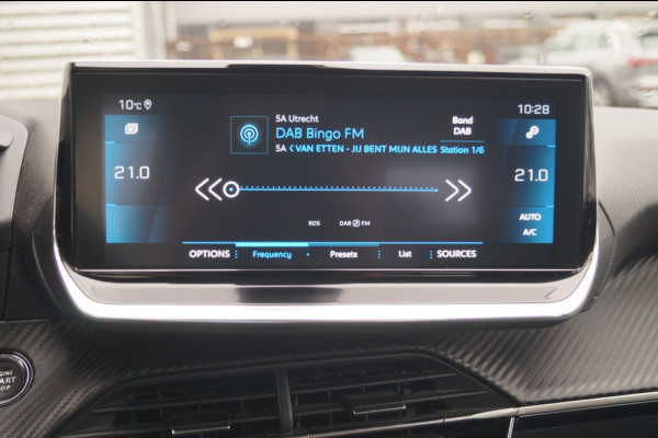 Peugeot 208 1.2 PureTech Allure -NAVI-ECC-PDC-CRUISE-