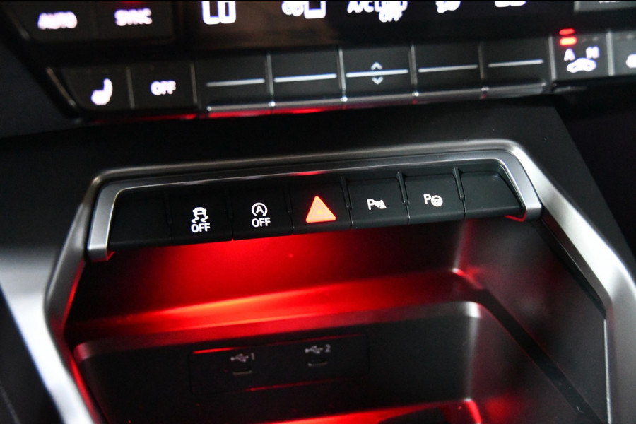 Audi A3 SPORTBACK 35 TFSI 3x S-line edition, Pano, B&O, Cam