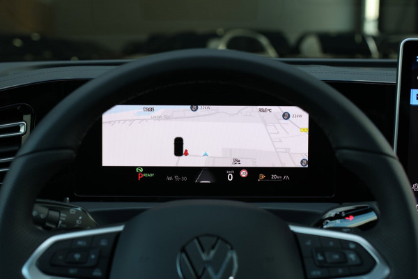 Volkswagen Tiguan 1.5 eTSI R-Line *Pano*H/K*360 Camera*Head-Up*Keyless*Trekhaak*