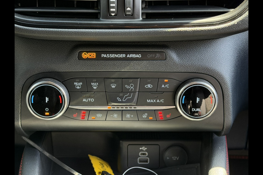 Ford Kuga 2.5 PHEV ST-Line | Elec.Trekhaak | Apple Carplay | Camera voor en achter | Winterpack | Lane assist | park assist | B&O Audio | Fabrieksgarantie tot 24-9-2028