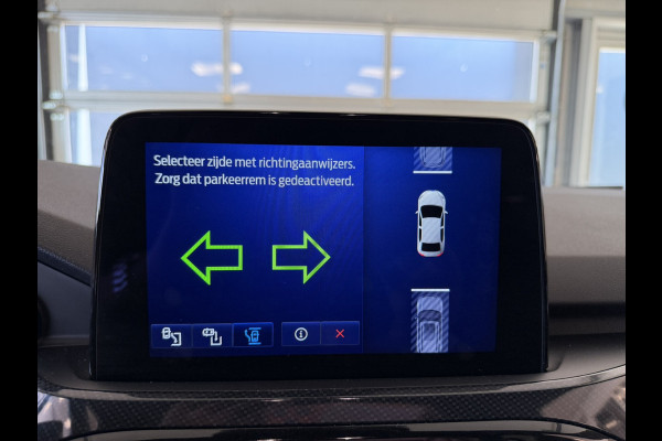 Ford Kuga 2.5 PHEV ST-Line | Elec.Trekhaak | Apple Carplay | Camera voor en achter | Winterpack | Lane assist | park assist | B&O Audio | Fabrieksgarantie tot 24-9-2028