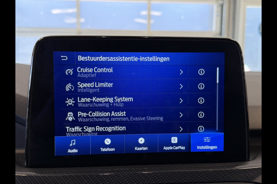 Ford Kuga 2.5 PHEV ST-Line | Elec.Trekhaak | Apple Carplay | Camera voor en achter | Winterpack | Lane assist | park assist | B&O Audio | Fabrieksgarantie tot 24-9-2028
