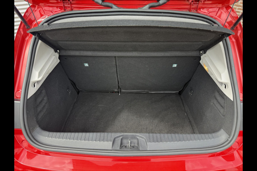 Renault Clio 1.0 TCe Intens Navi|LED|Clima|Cruise|PDC|Carplay|Elek ramen|N.A.P|APK tot 01-2027