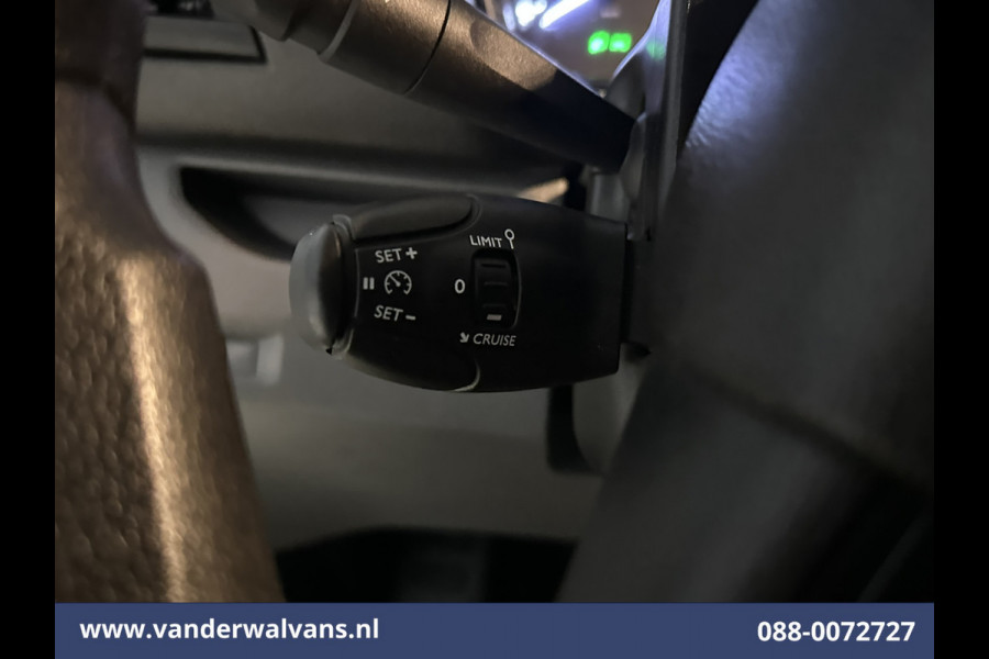 Citroën Jumpy 2.0 BlueHDI 123pk L2H1 Euro6 Airco | Camera | Navigatie | Apple Carplay | Cruisecontrol | LM Velgen Android Auto, 2500kg Trekhaak, Parkeersensoren, Bijrijdersbank