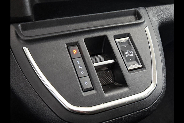 Opel Vivaro-e Combi e-Zafira L2H1 75 kWh 8 persoons Navigatie Airco Dab Camera 360 Cruise control Lichtmetalen velgen Stoelverwarming